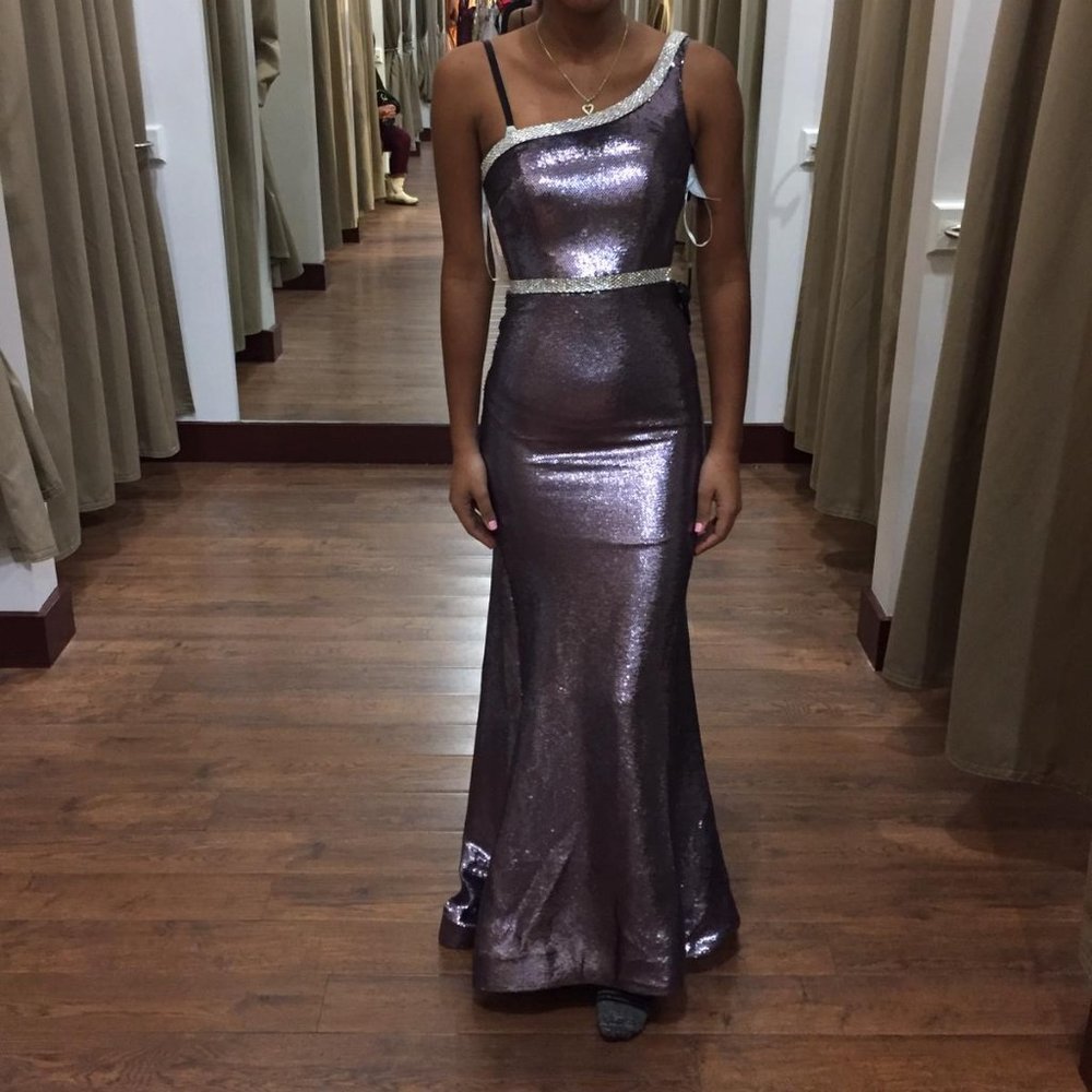 Gorgeous purple prom dress